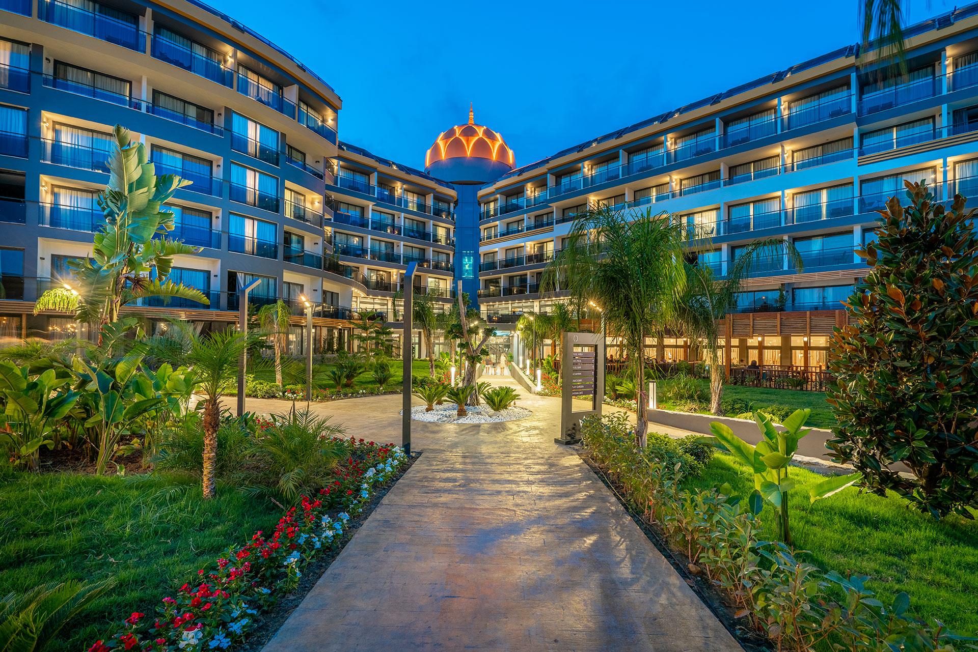Arnor De Luxe & Hotell 5*